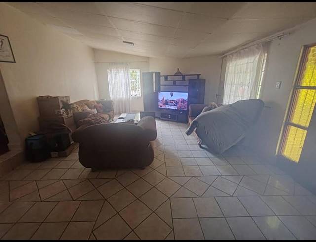 FARM FOR SALE IN SOUTHERNWOOD